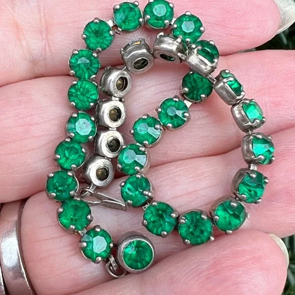 VINTAGE ART DECO STERLING SILVER EMERALD GREEN RHINESTONES TENNIS BRACELET